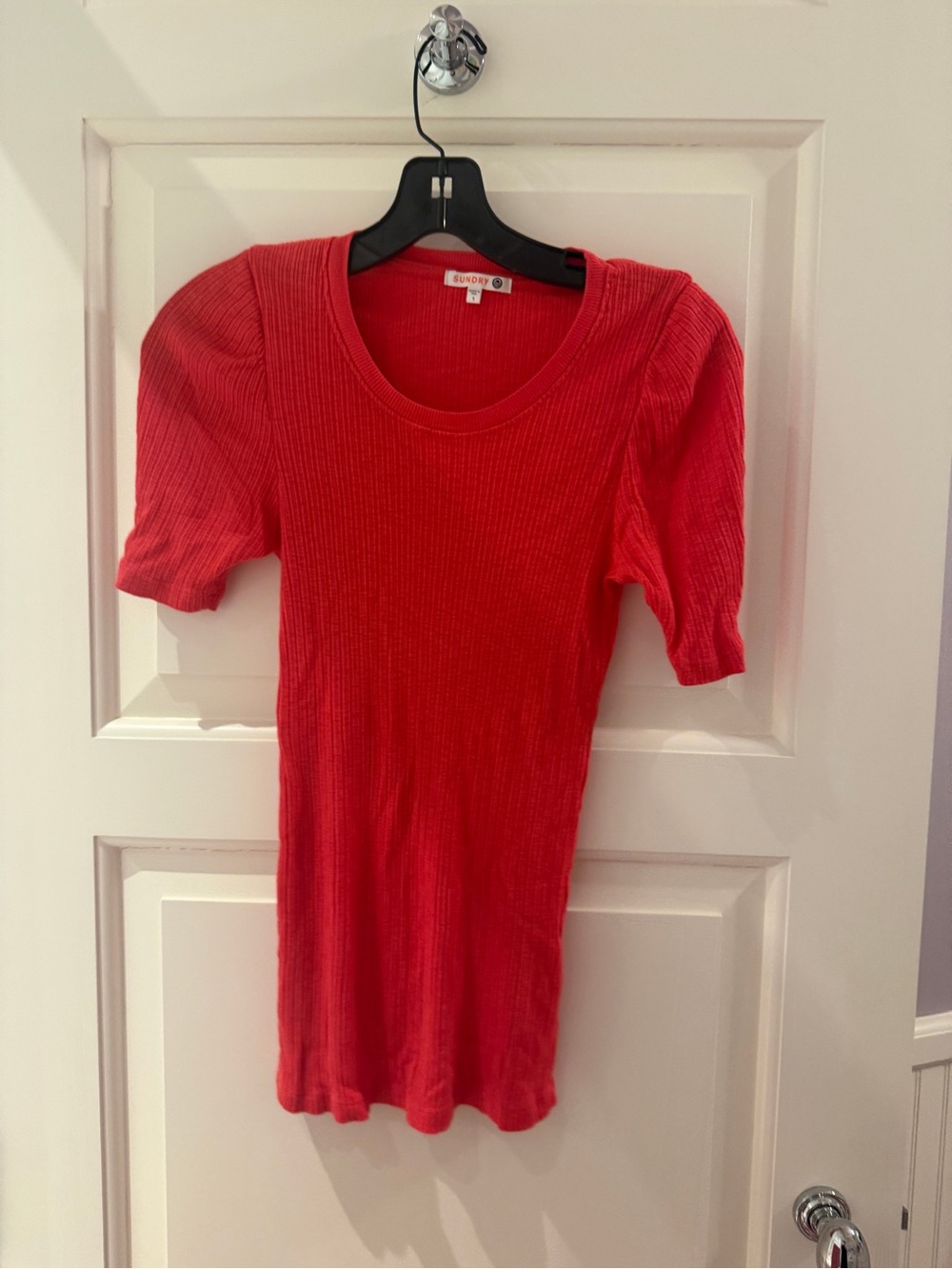 Sundry Bright Red Ribbed Puff-Sleeve Tee
